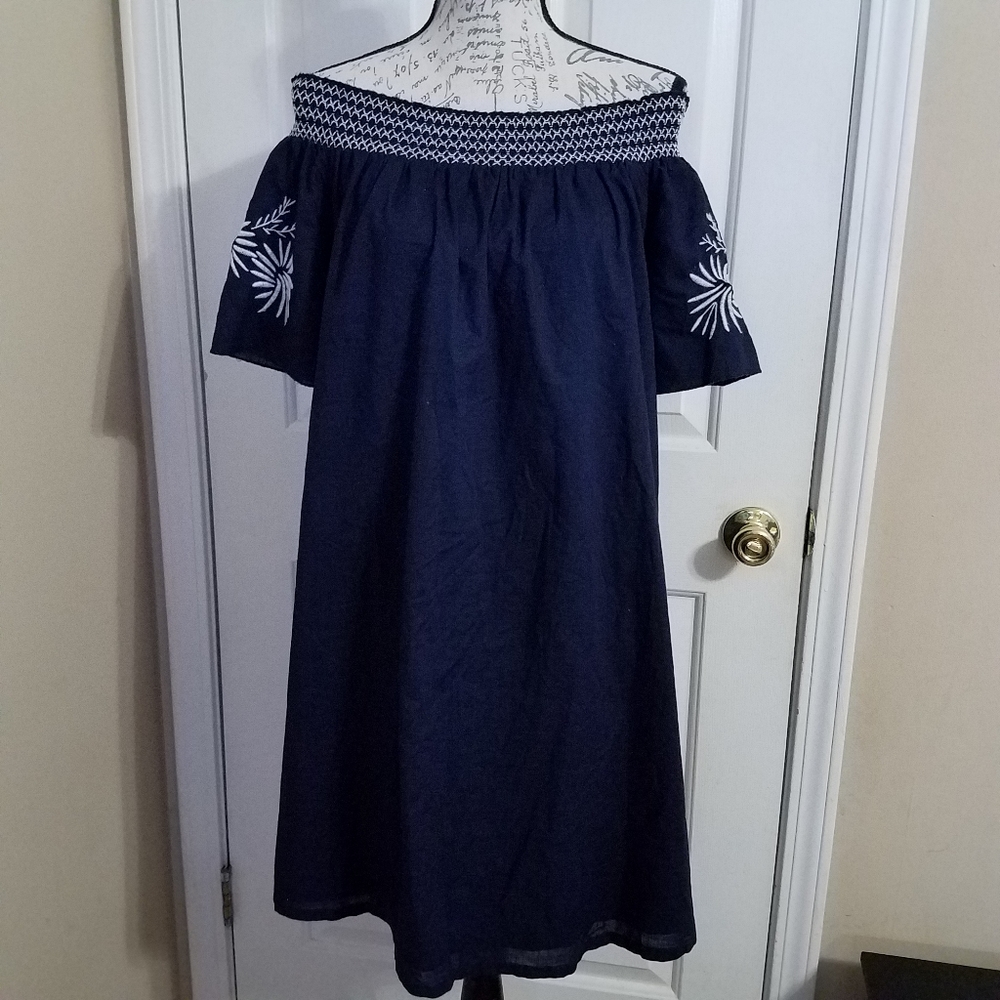 Isabel Maternity Off Shoulder Dress!